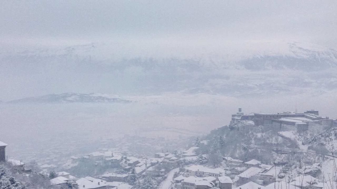 Braja House Hotel Gjirokastra Kültér fotó