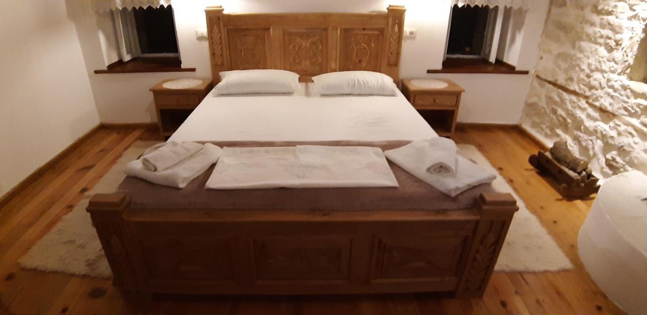 Braja House Hotel Gjirokastra Kültér fotó