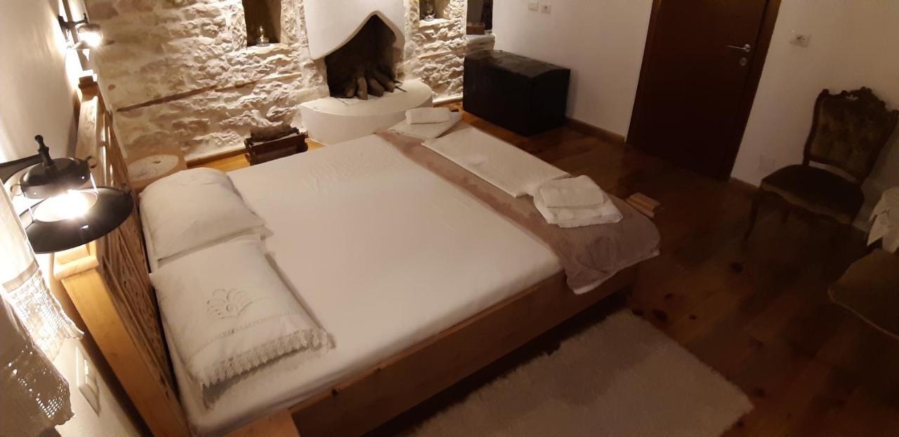 Braja House Hotel Gjirokastra Kültér fotó